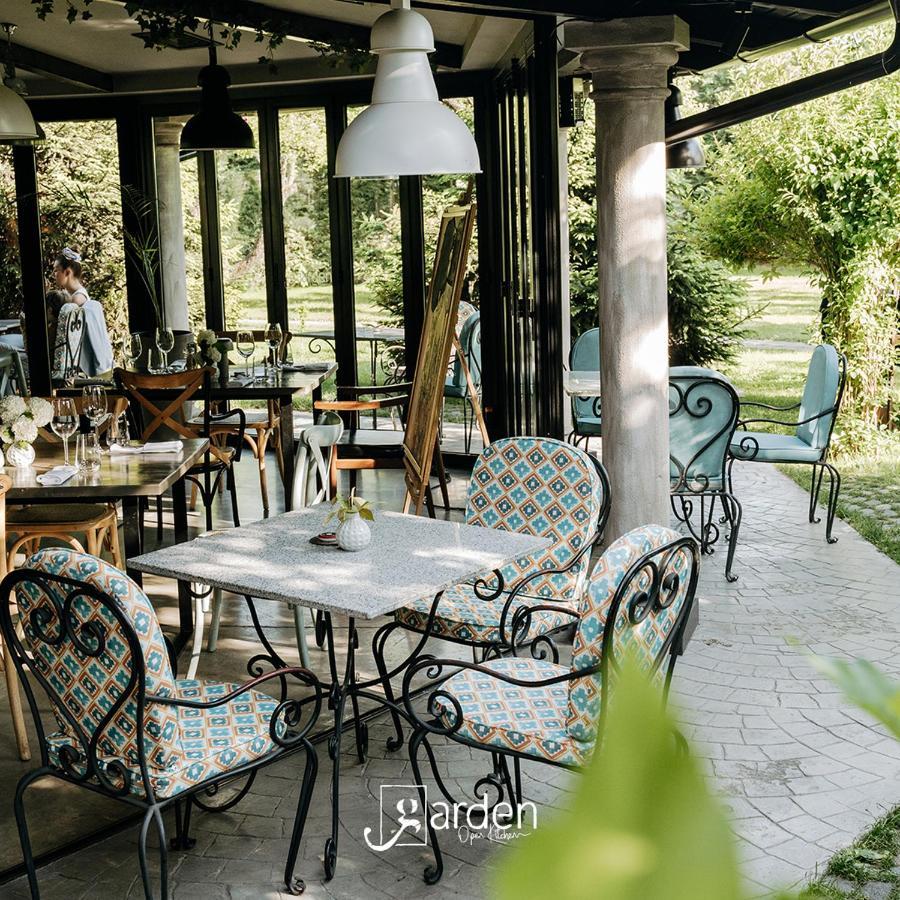 Hotel Garden Приштина Экстерьер фото