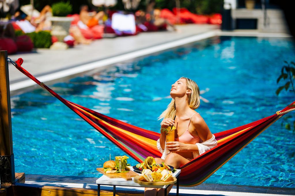 Hotel Garden Приштина Экстерьер фото